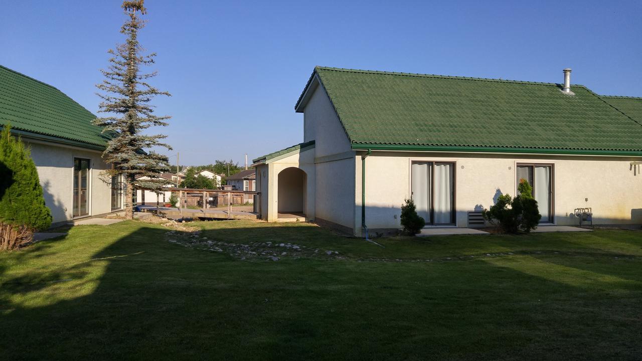 Garden Court Motel Manning Esterno foto